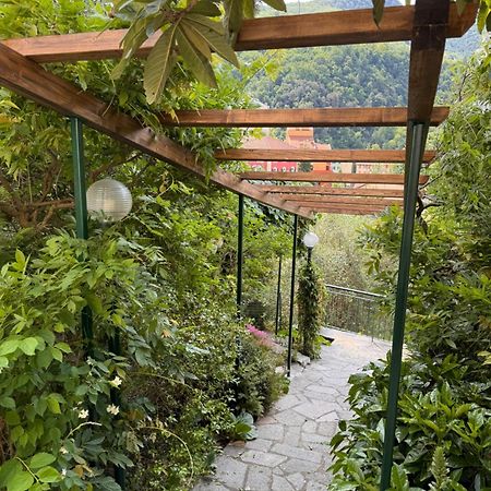 “Da Gio” In Un Antico Borgo Di Genova Apartment Luaran gambar