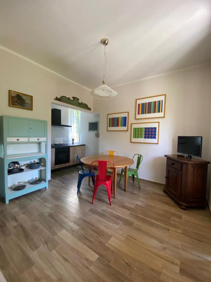 “Da Gio” In Un Antico Borgo Di Genova Apartment Luaran gambar