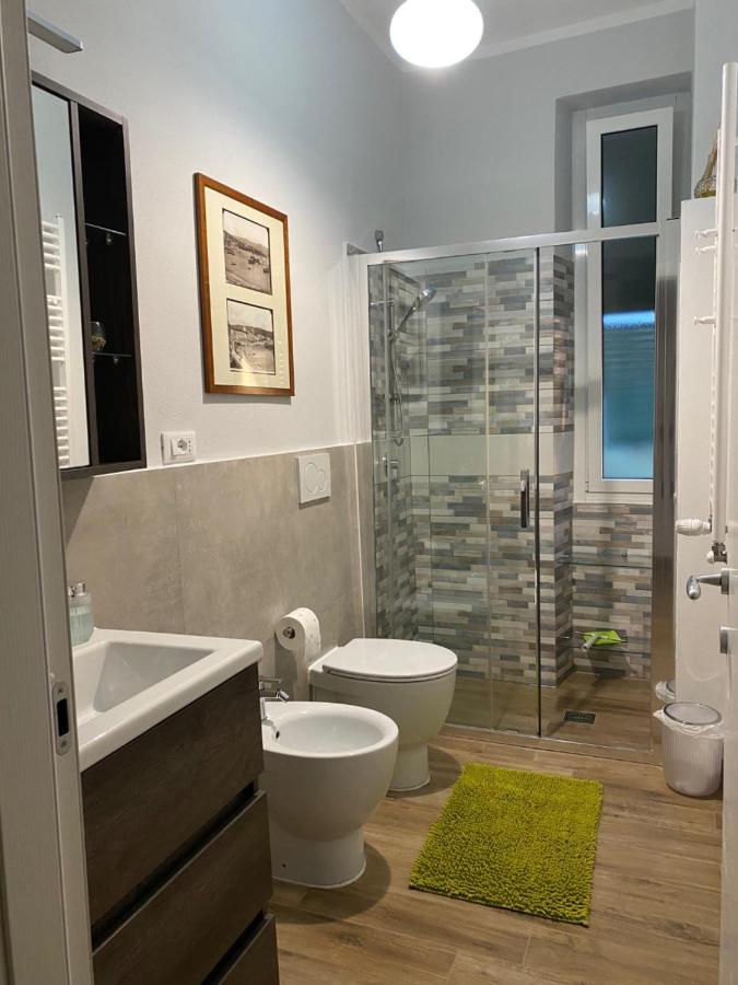 “Da Gio” In Un Antico Borgo Di Genova Apartment Luaran gambar