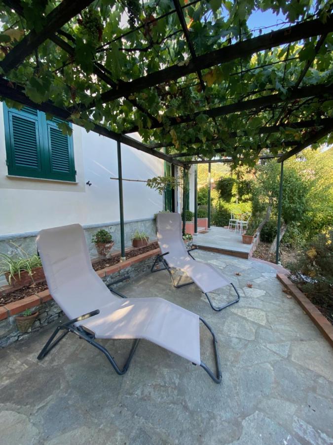“Da Gio” In Un Antico Borgo Di Genova Apartment Luaran gambar